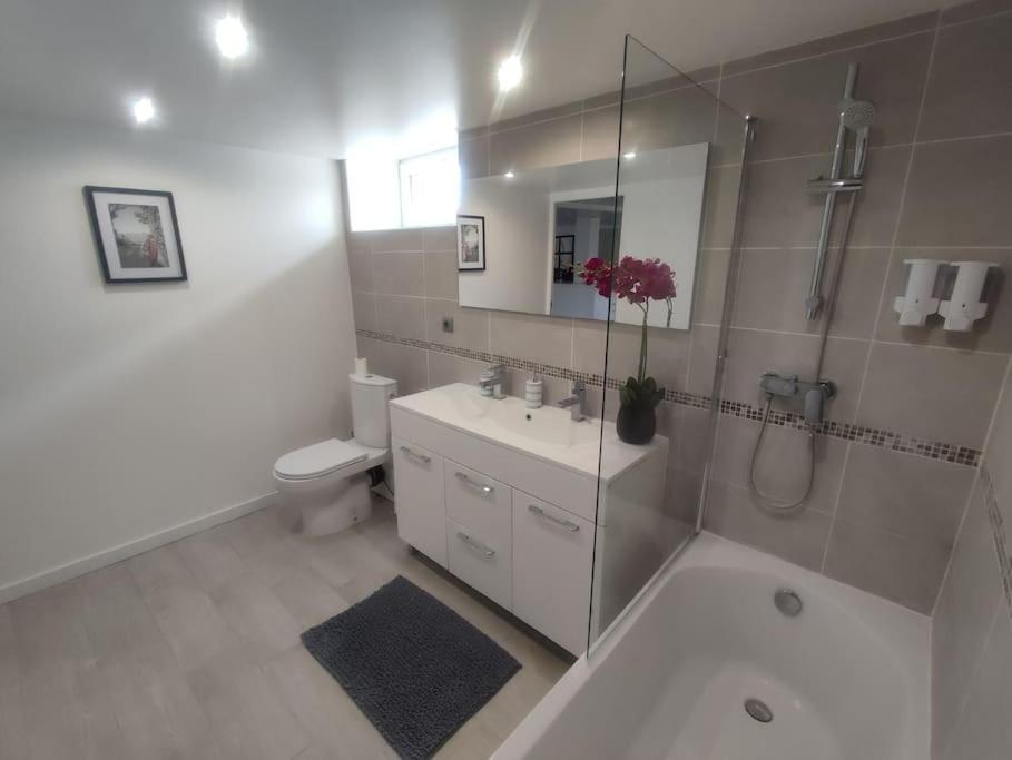 Appartement 100M2, Independant Dans Notre Maison Garennes-sur-Eure Eksteriør billede