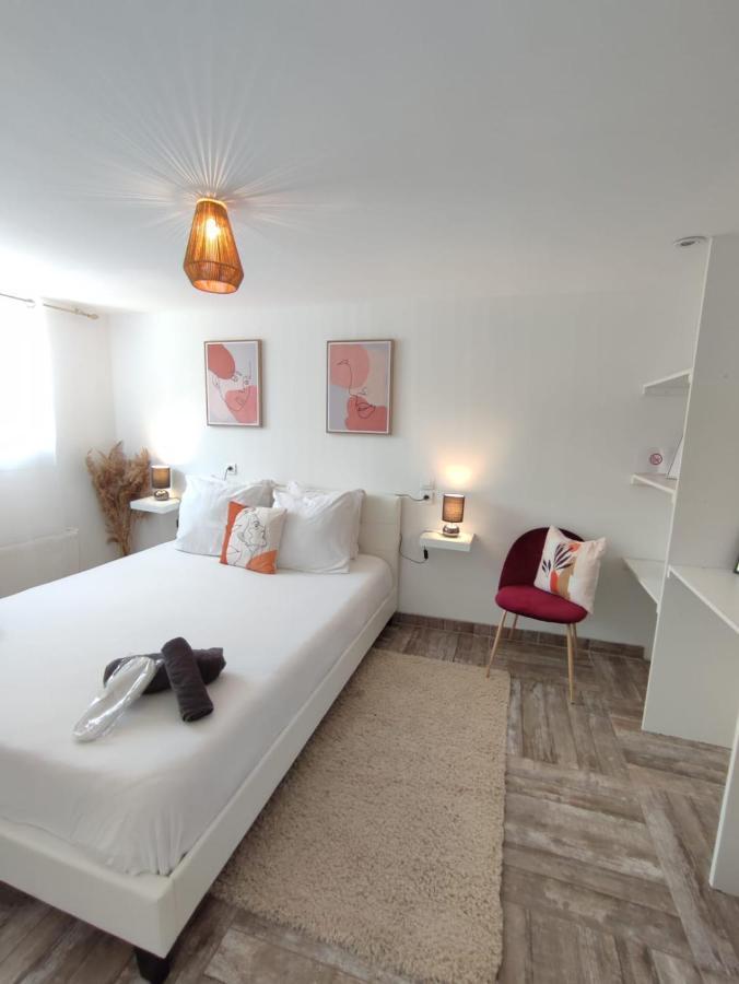 Appartement 100M2, Independant Dans Notre Maison Garennes-sur-Eure Eksteriør billede